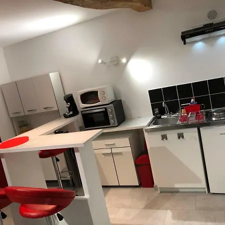 Appartement Spacieux, Chaleureux 39 M² Lagnieu Exterior photo